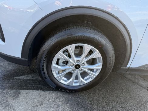 Used 2025 Ford Escape Active w/ Cold Weather Package image 10