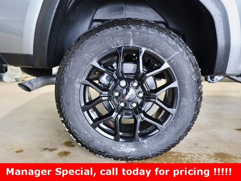 New 2026 GMC Canyon Elevation w/ Convenience Package image 26