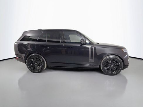 Used 2025 Land Rover Range Rover SE AWD/4WD image 4
