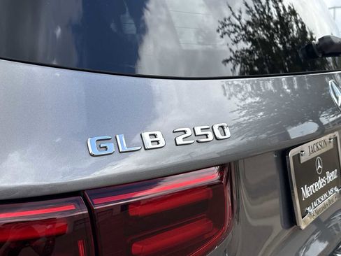 Certified 2026 Mercedes-Benz GLB 250 4MATIC image 11