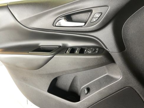 Used 2020 Chevrolet Equinox LT image 9