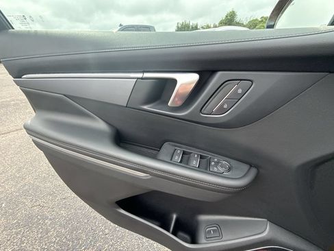 Certified 2025 Buick Enclave Sport Touring w/ LPO, Floor Liner Package FWD image 30