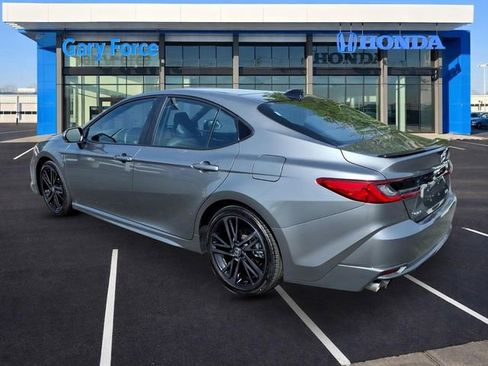 Used 2025 Toyota Camry XSE image 3