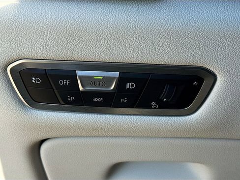 Used 2019 BMW X5 xDrive40i w/ Luxury Seating Package image 37