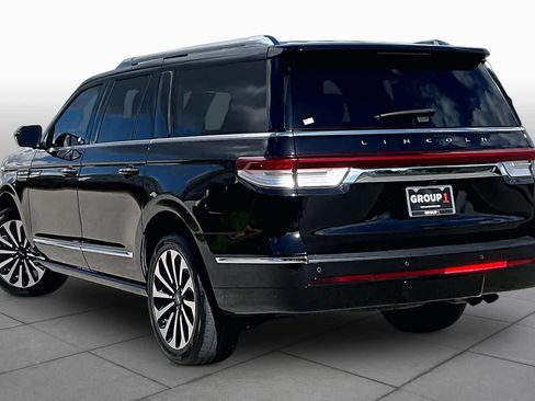 Used 2022 Lincoln Navigator L Reserve RWD image 12