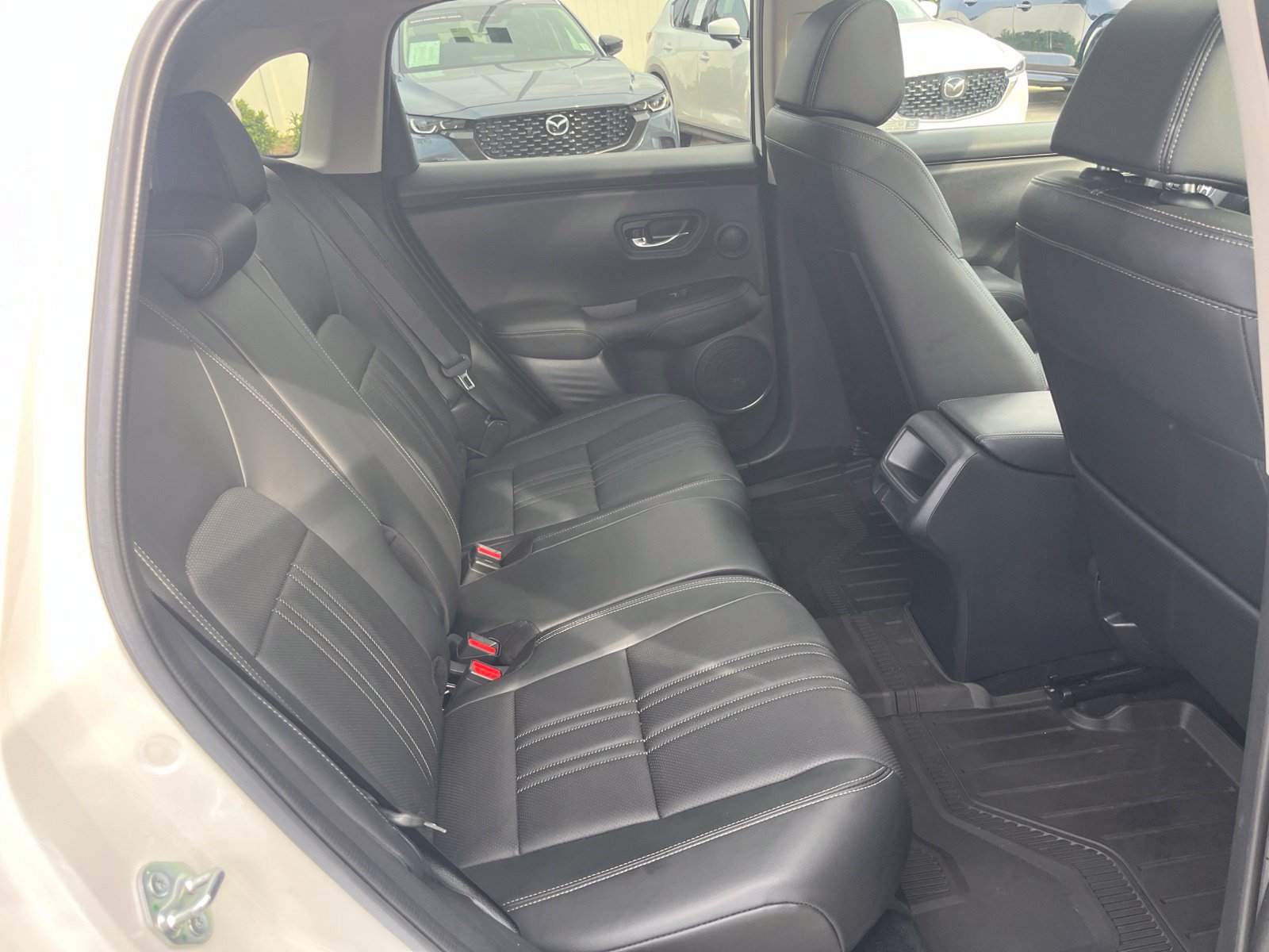 Used 2024 Honda HR-V EX-L image 32