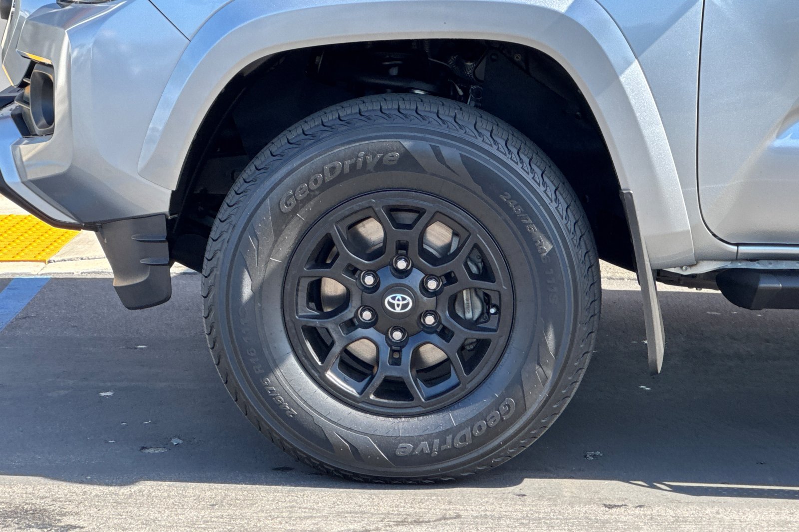 Certified 2022 Toyota Tacoma SR5 RWD image 33