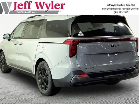 New 2026 Kia Carnival SX FWD image 4