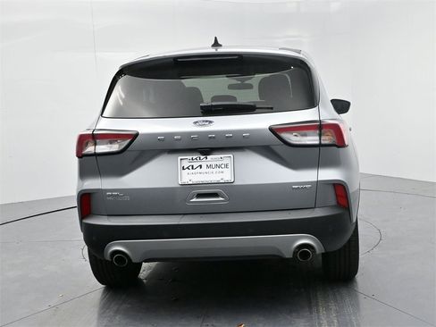 Used 2022 Ford Escape SEL image 7
