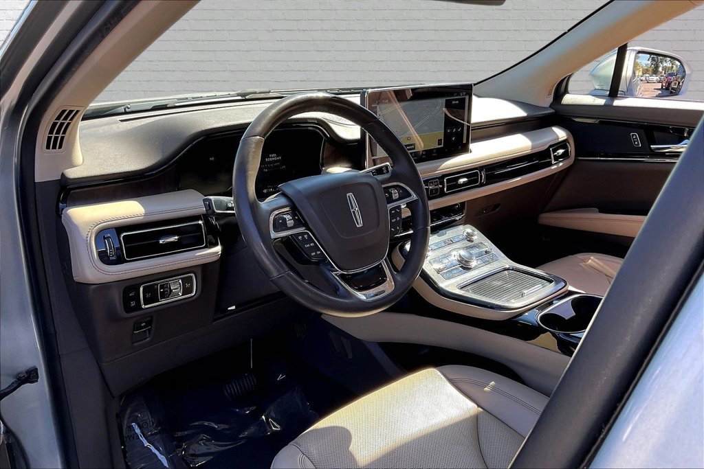 Used 2023 Lincoln Nautilus Reserve FWD image 16