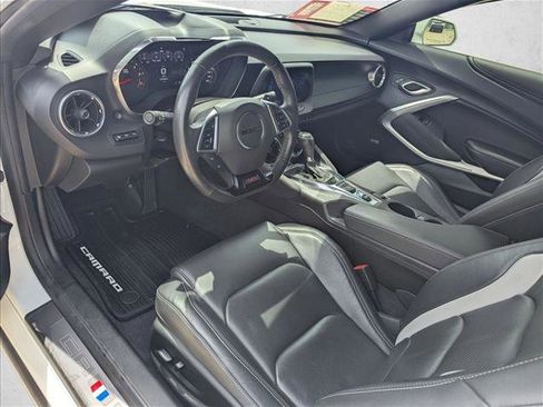Used 2023 Chevrolet Camaro SS RWD image 10