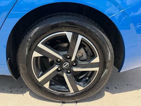 Used 2024 Nissan Sentra SV FWD image 27