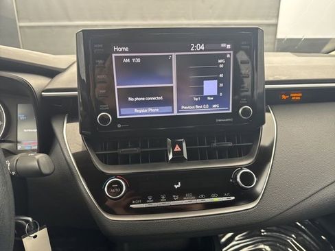 Used 2022 Toyota Corolla LE image 20