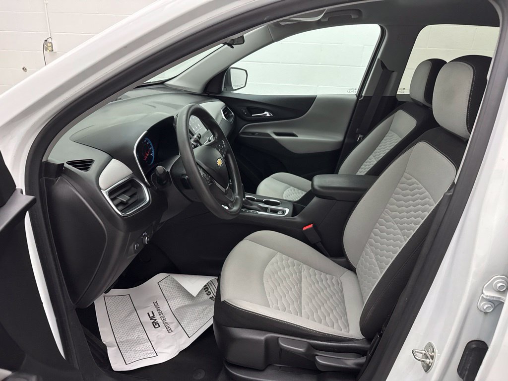 Used 2020 Chevrolet Equinox LS AWD/4WD image 15