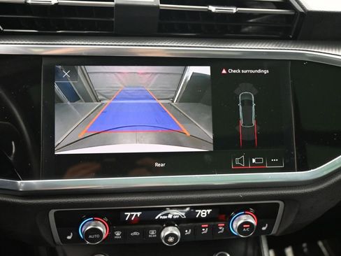 Used 2023 Audi Q3 2.0T Premium image 16