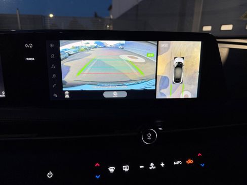 Used 2023 Nissan Ariya FWD image 25