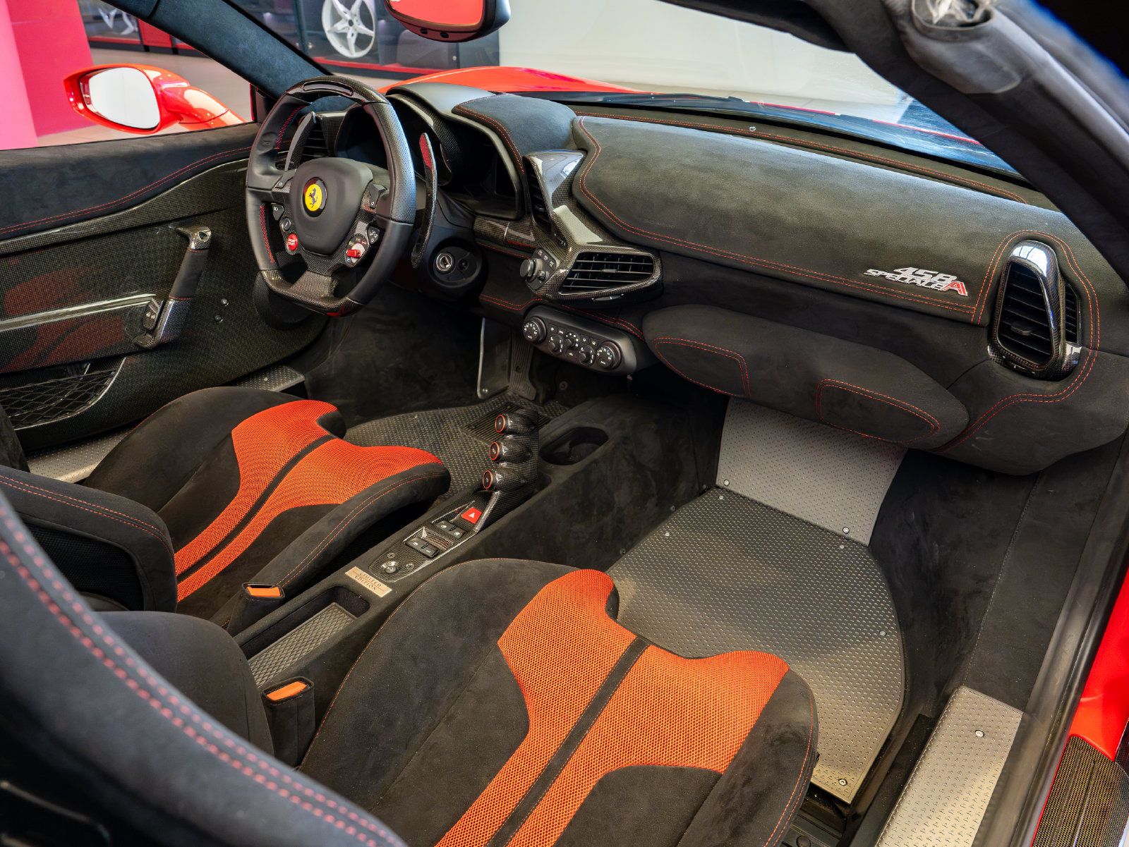 Used 2015 Ferrari 458 Speciale A RWD image 17