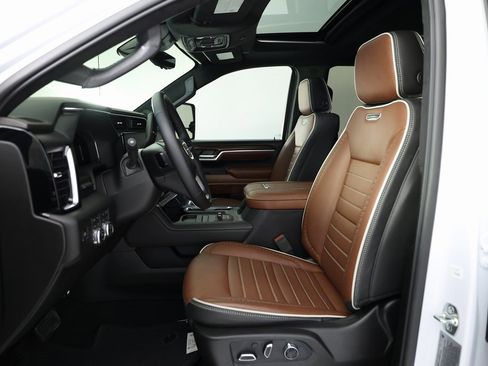 Used 2026 GMC Sierra 2500 Denali Ultimate image 16