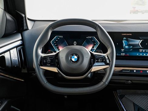 Used 2025 BMW X3 xDrive30i w/ Premium Package image 12