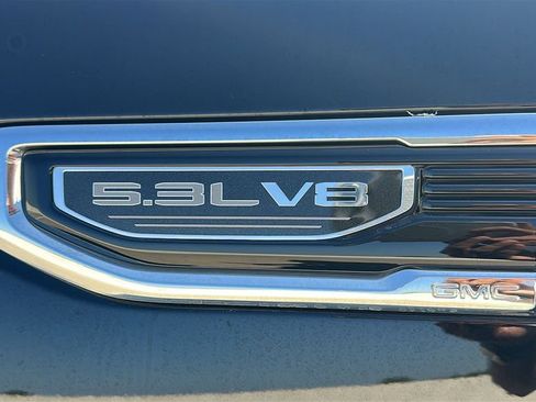 Used 2025 GMC Sierra 1500 SLT AWD/4WD image 5