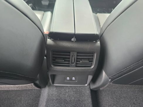 Used 2026 Nissan Rogue Dark Armor AWD/4WD image 24