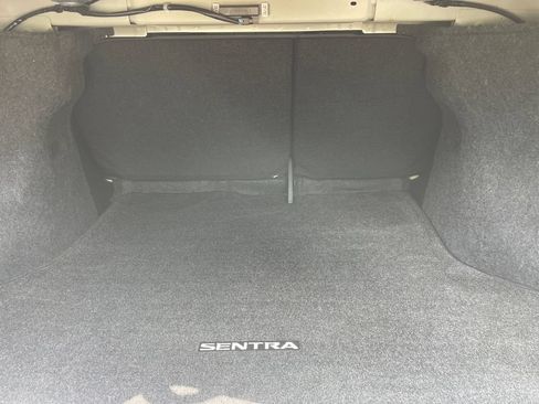 Used 2017 Nissan Sentra SV FWD image 14