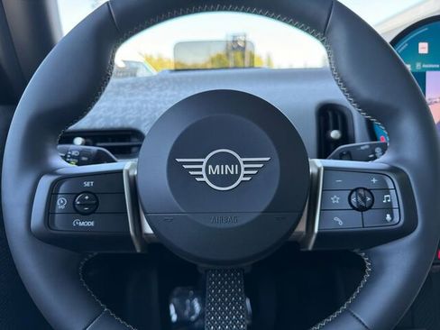Used 2025 MINI Cooper S FWD image 28