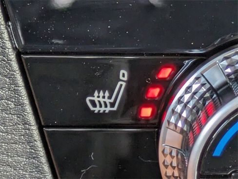 New 2025 Mitsubishi Outlander SE image 27