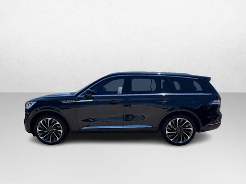 Certified 2023 Lincoln Aviator Reserve w/ Equipment Group 201A AWD/4WD image 8