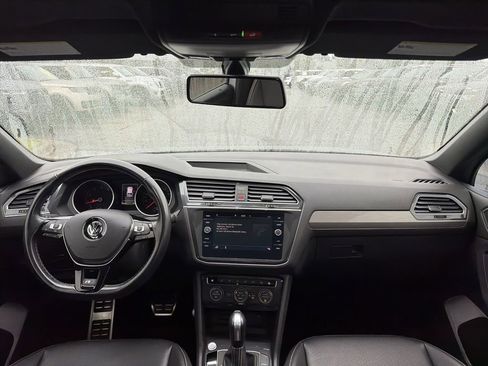 Used 2021 Volkswagen Tiguan SE R-Line FWD image 19