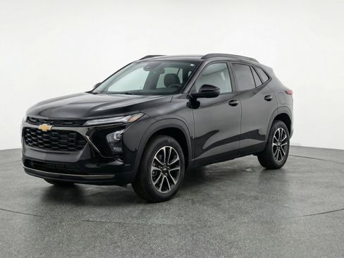 Used 2025 Chevrolet TrailBlazer LT image 3