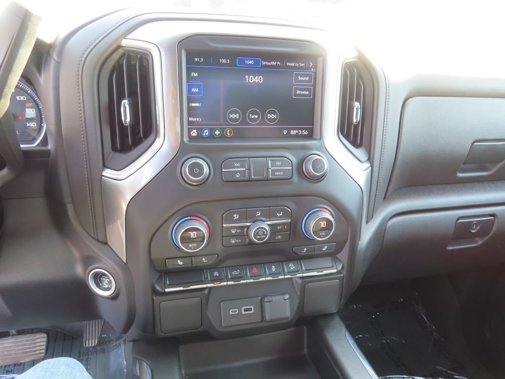 Used 2022 Chevrolet Silverado 1500 RST AWD/4WD image 17