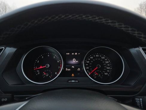 Used 2021 Volkswagen Tiguan SE AWD/4WD image 27