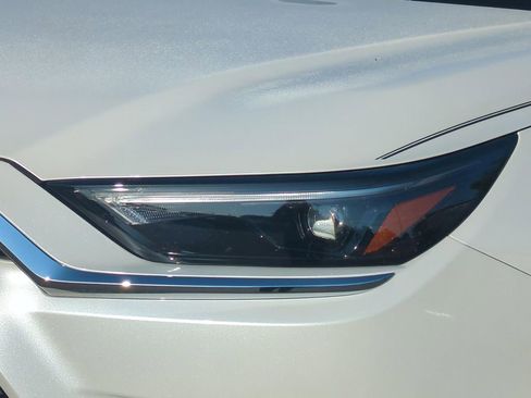 Used 2025 Toyota Grand Highlander FWD image 9