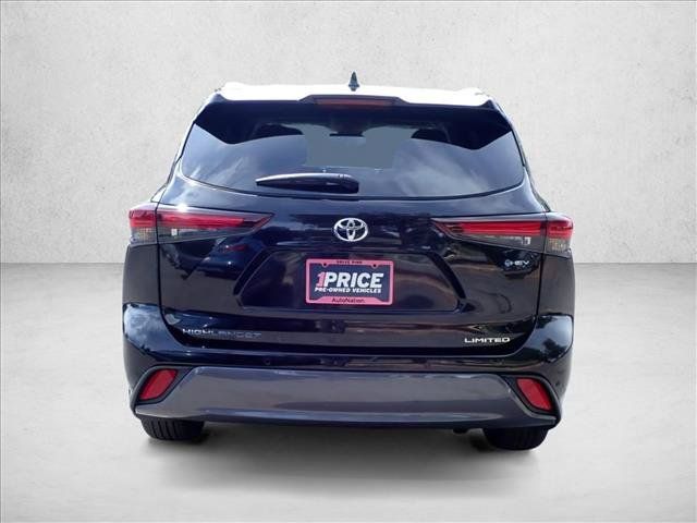 Certified 2026 Toyota Highlander Limited AWD/4WD image 3