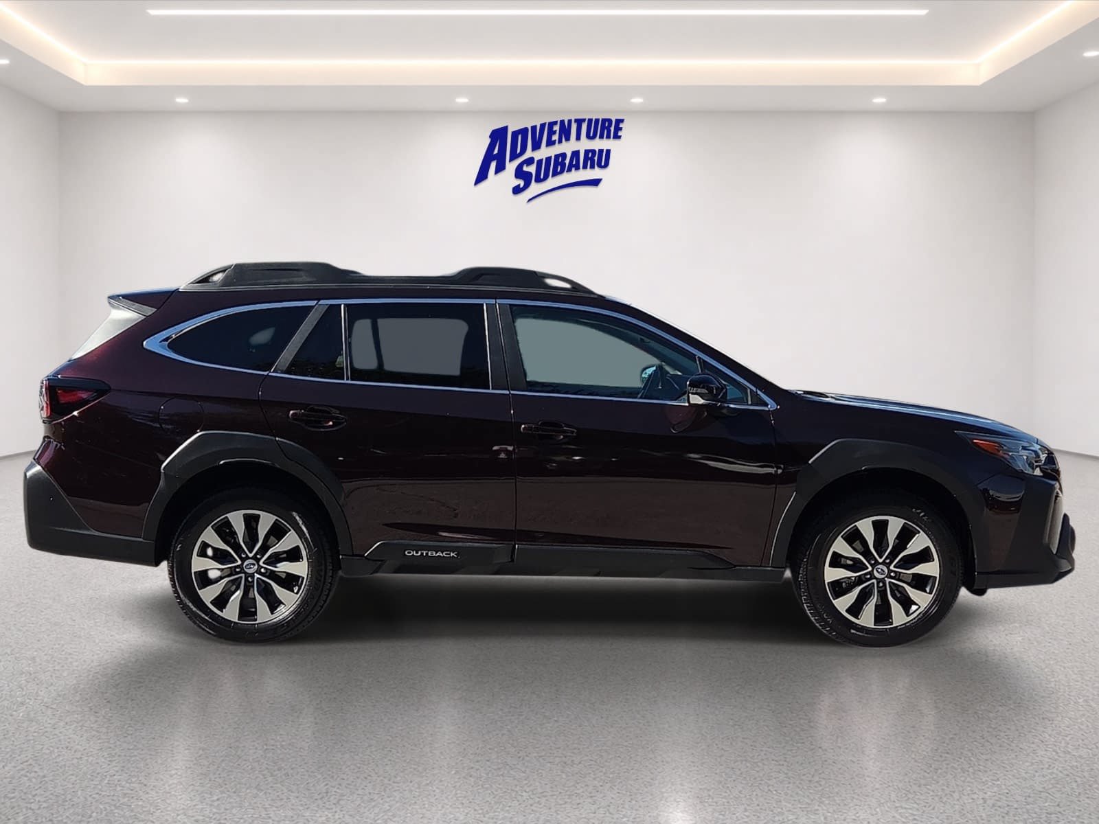 Used 2023 Subaru Outback Limited AWD/4WD image 7