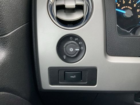 Used 2012 Ford F150 Lariat w/ Lariat Chrome Pkg image 30