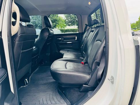 Used 2014 RAM 1500 Laramie w/ Convenience Group AWD/4WD image 18