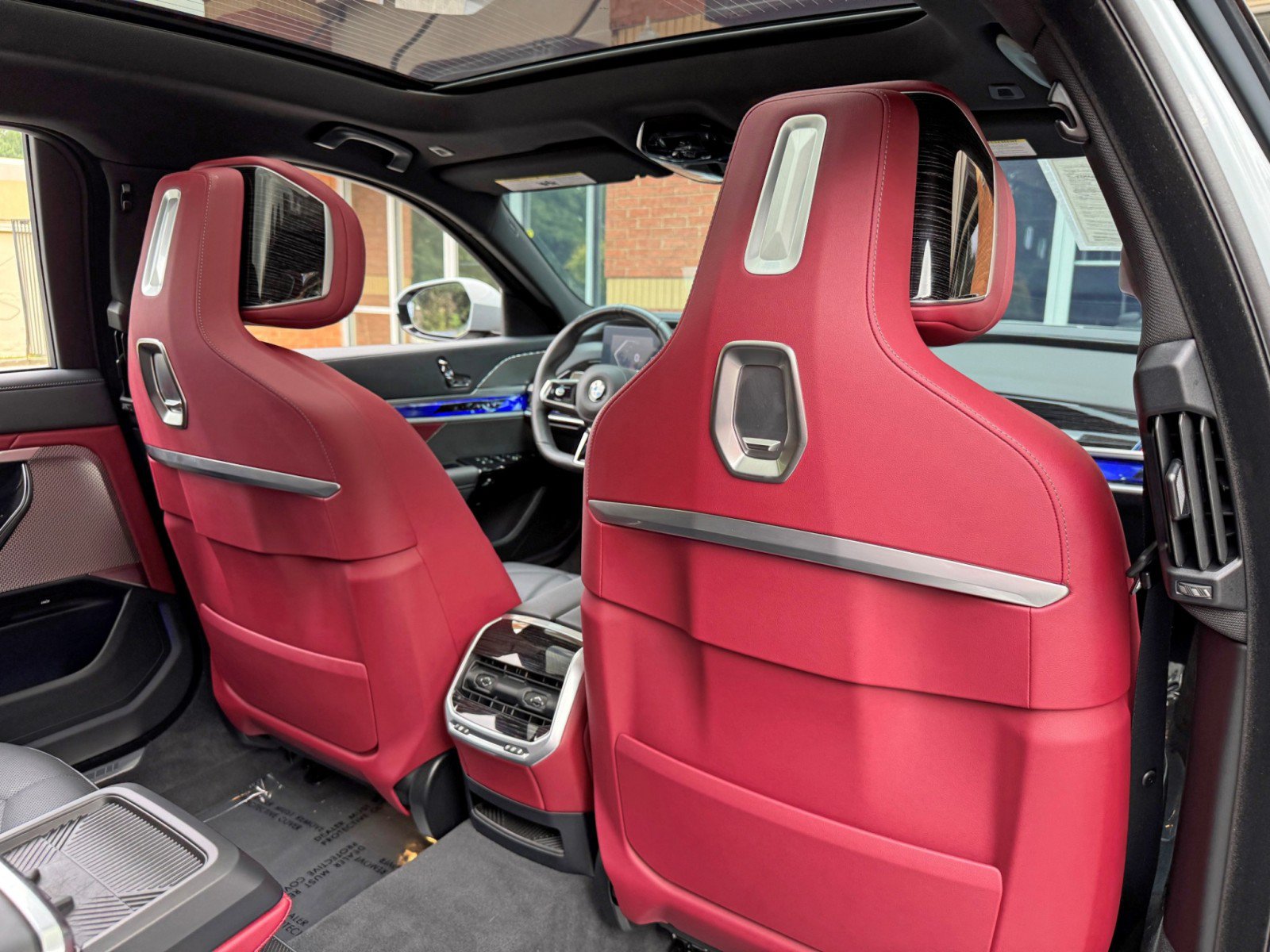 Used 2025 BMW 740i RWD image 46