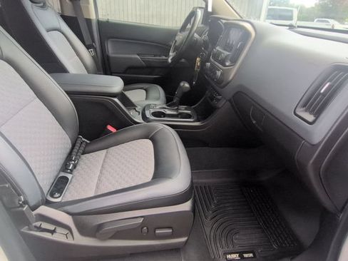 Used 2019 Chevrolet Colorado Z71 AWD/4WD image 29