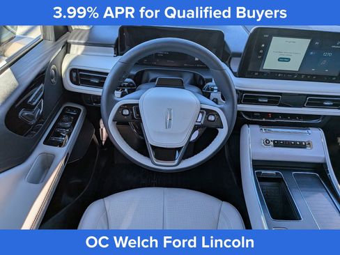 Certified 2025 Lincoln Aviator Reserve RWD image 19