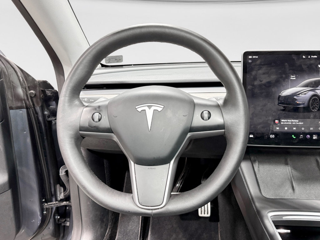 Used 2022 Tesla Model Y Performance AWD/4WD image 7