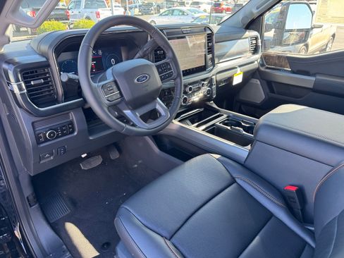 New 2026 Ford F250 Lariat w/ Black Appearance Package image 17