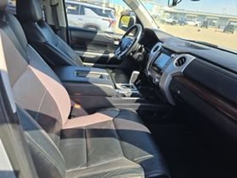 Used 2018 Toyota Tundra Limited w/ Limited Premium Package AWD/4WD image 12