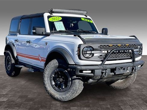 Used 2022 Ford Bronco Badlands image 11
