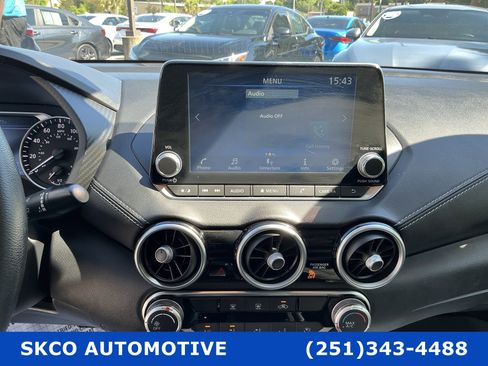 Used 2024 Nissan Sentra SV FWD image 16