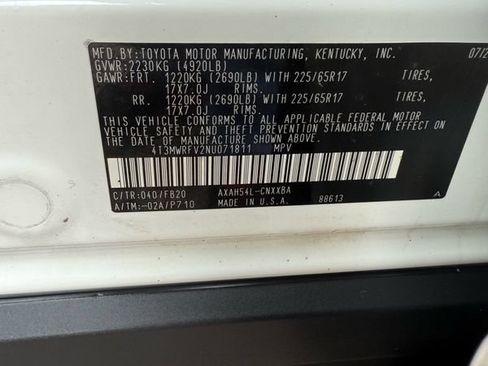 Used 2022 Toyota RAV4 LE AWD/4WD image 39