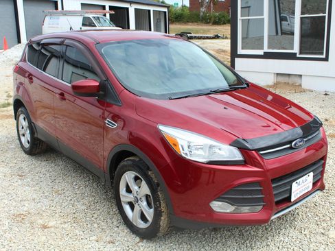 Used 2013 Ford Escape SE image 7