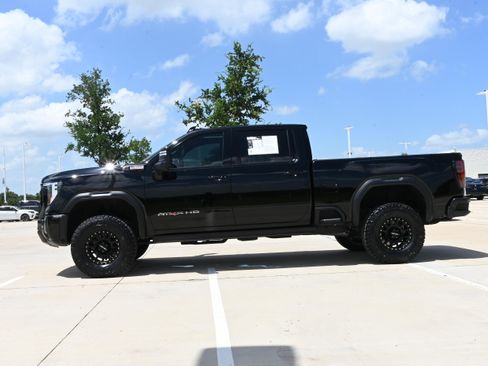 Used 2024 GMC Sierra 2500 AT4X AWD/4WD image 6