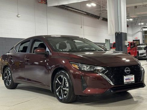 Used 2025 Nissan Sentra SV FWD image 2